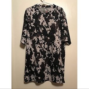 {A4} Pixel Patterned Graphic T-Shirt, M